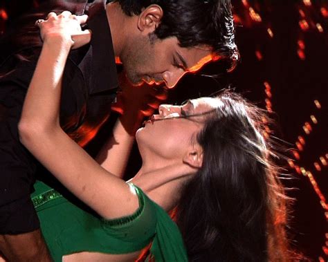 Scenes From Iss Pyaar Ko Kya Naam Doon S Arnav And Khushi Chemistry