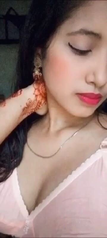 Beautiful Girl Showing Full Nude Body Desi X HD SD MasalaDesi