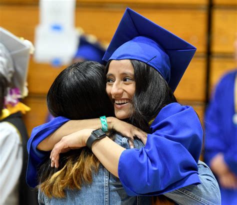 Valencia High Graduation 2023: Our best photos of the ceremony – Orange ...