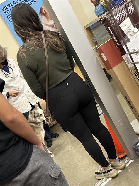 Asian MILF In Black Lululemon Leggings Spandex Leggings Yoga Pants Forum