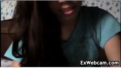 Horny Filipina Masturbates