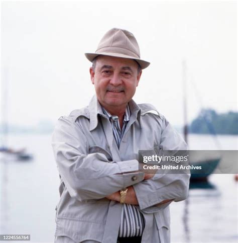 john hillerman   premium high res pictures getty images
