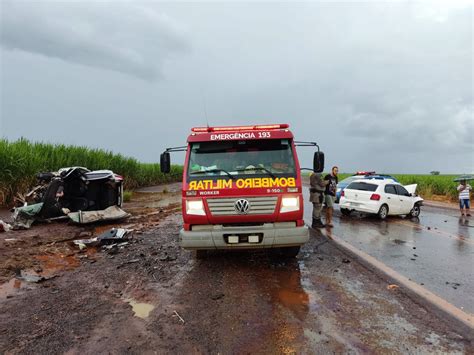 Jovem Morre E Cinco Pessoas Ficam Feridas Em Grave Acidente Na Go