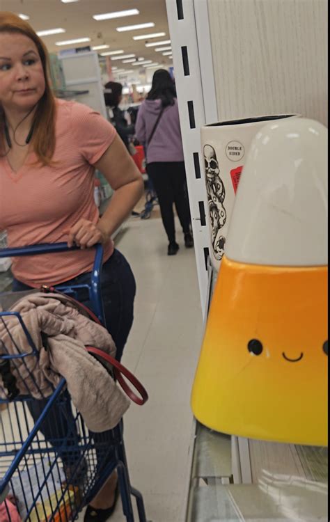 Incredible Hips N Shape On This Mature Latina N Faceshots Oc Tight Jeans Forum