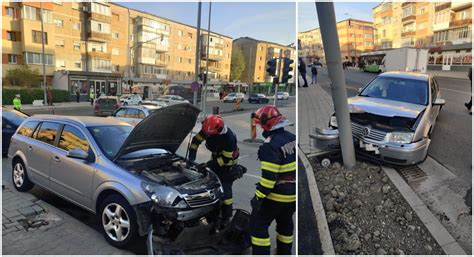 Foto Accident Rutier La Alba Iulia Dou Autoturisme S Au Lovit Pe B