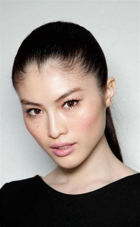 Xu hướng makeup mới cho mùa Thu Đông Natural nude makeup