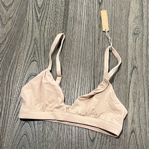 Skims Intimates Sleepwear Nwt Skims Fits Everybody Triangle Bralette Nude Mica Xs Poshmark
