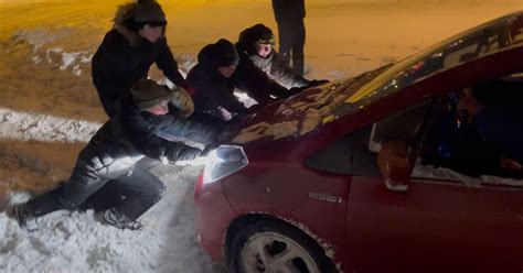 Sex Sterkir Stj Rnustr Kar Sk Fu Snj Inn R V Is