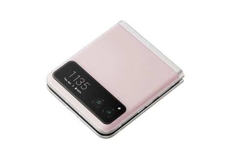 Moto Razr 2023 вышел в розовом цвете - MegaObzor