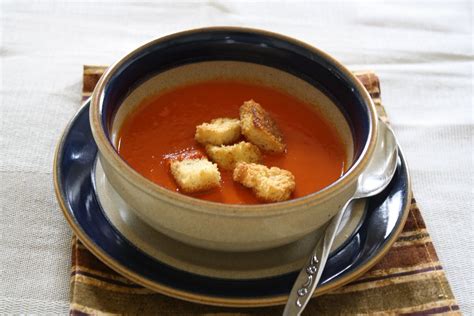 Versatile Vegetarian Kitchen Roasted Red Bell Pepper Soup