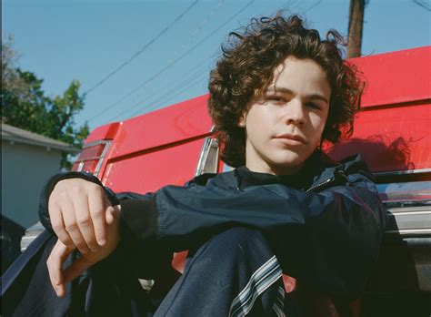 Is Zackary Arthur Gay Find Out His Real Sexuality