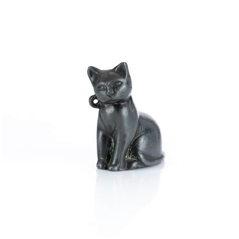 Lot - Solid lead cat, Length 6cm