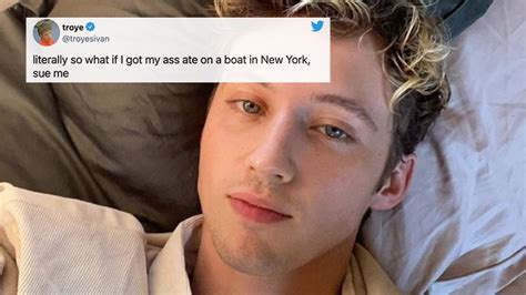 A Demon Twink Ruined A Gay Boat Party Troye Sivan Just Took Credit