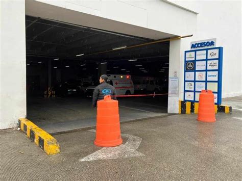 Xalapa Se Quedan Atrapados En Elevador De Plaza Xanat