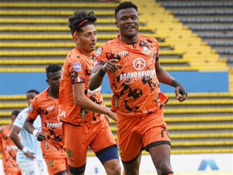Vinotinto X Libertad Fútbol Club - Libertad FC vence 1-0 a Vinotinto y asegura su clasificación al ...