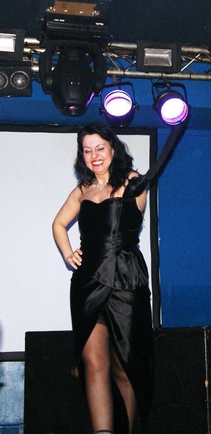 Saten Y Mas SONIA ROX UNA MILF PARA DARLE TODO TODO Y TODO