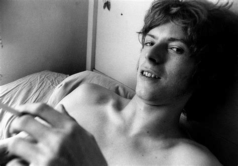 An extract from The Age of Bowie: a glimpse of David Bowie on the brink
