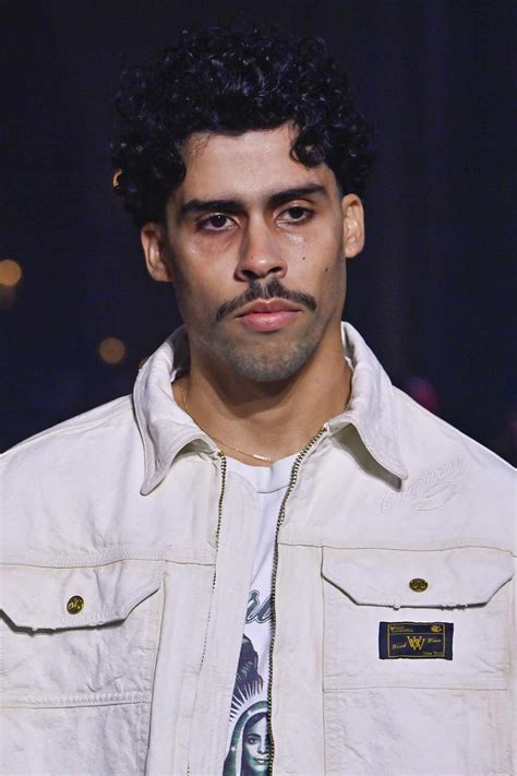 ¡Conoce a Bernie Martínez, el hermano modelo de Bad Bunny!