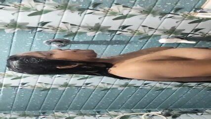 Sexy Bengali Boudi Bathing Nude Video