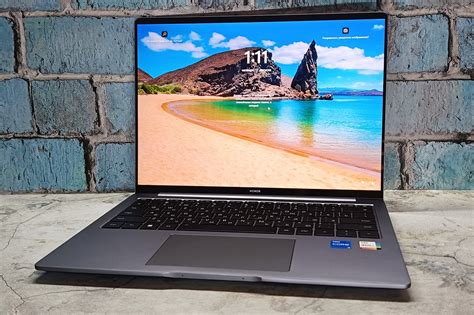 Обзор ноутбука HONOR MagicBook 14 2023 - мощный и автономный