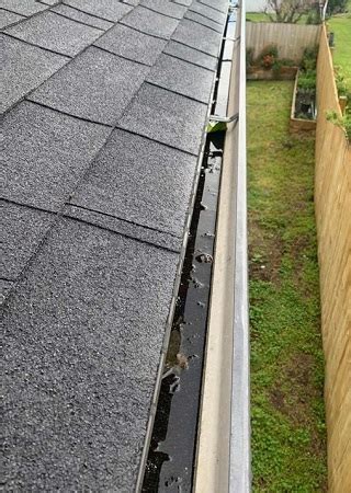 Gutter Cleaning Melbourne VIC 8 Yrs Exp Competitive Rates