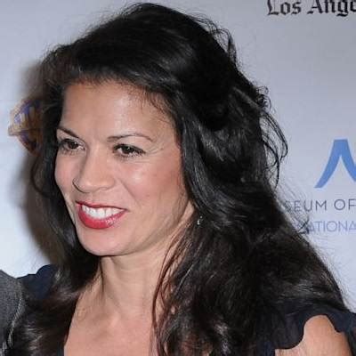 Roxanne Tunis Bio, Affair, Net Worth, Ethnicity, Boyfriend, Height