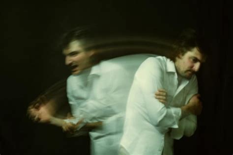 mengenal   bipolar pengertian  gejalanya dirga satya