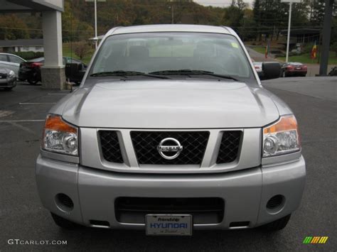 2008 Radiant Silver Nissan Titan Xe King Cab 55450232 Photo 3