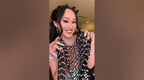 5 Hot Sexy Valoulette Bikini Pics