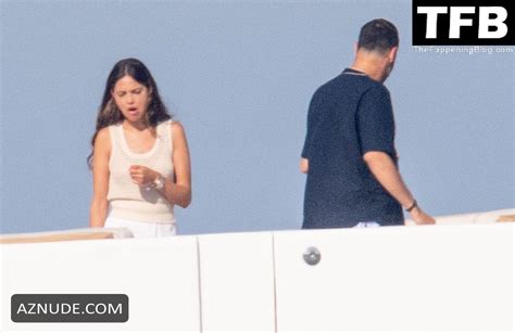 Eiza Gonzalez Sexy Seen Flaunting Her Hot Figure Alongside Mohammed Al Turki On A Boat In