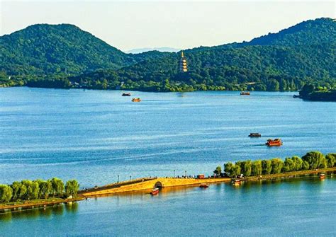 Hangzhou West Lake Xi Hu Facts Attractions Four Seasons