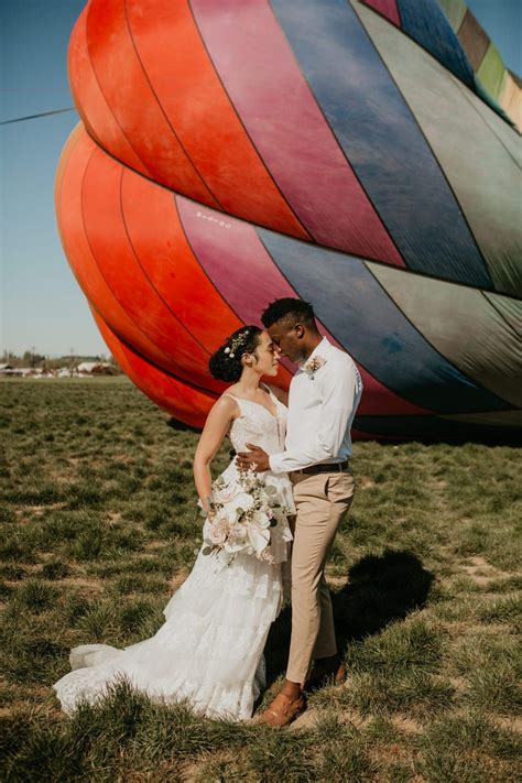 Intimate Hot Air Balloon Wedding Ashley Masters Photography In 2024 Hot Air Balloon Wedding
