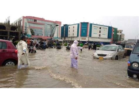 سندھ بھر میں رین ایمرجنسی نافذ طوفانی بارش کے باعث سیلابی صورتحال پیدا ہونے کا خدشہ، تعلیمی