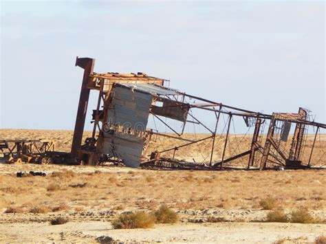 Old oil rig. stock image. Image of prairie, extraction - 85633179