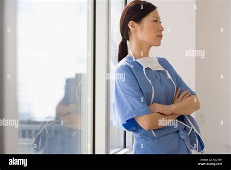 Infirmière japonaise mature Banque de photographies et dimages à haute résolution Alamy