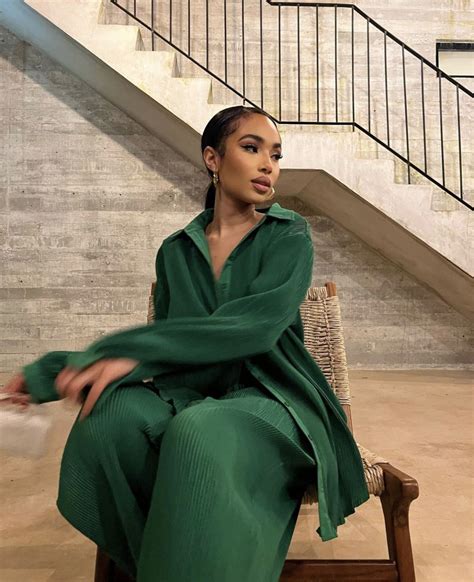 Classy Outfits Chic Outfits Girl Outfits Fashion Outfits Nude Outfits Feminine Outfit