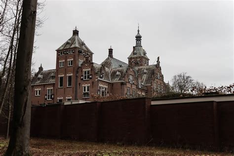 Spooky Hotel Tijdens Een Wandeling Door De Bossen En Duine Flickr