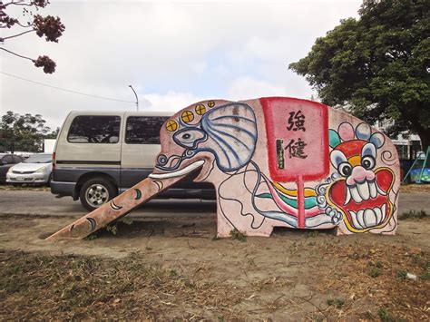 Pi Cheng Hsiu Traverses Taiwan to Document a Disappearing Population of