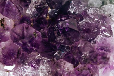 ¿qué Es Y Para Qué Sirve La Amatista ¿qué Poder Tiene Esta Piedra
