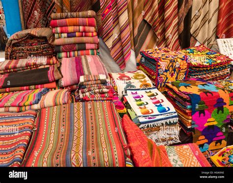 Colourful Pisac Market in Peru Stock Photo - Alamy