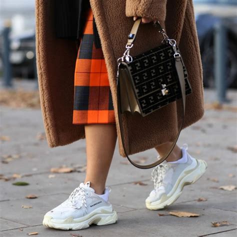 Quietschende Schuhe: Das hilft gegen das lästige Geräusch | COSMOPOLITAN