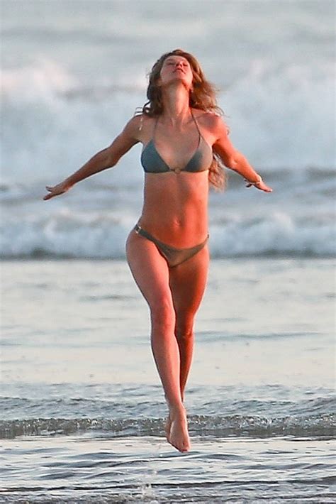 Gisele Bundchen In Bikini On Beach Hot Celebs Home