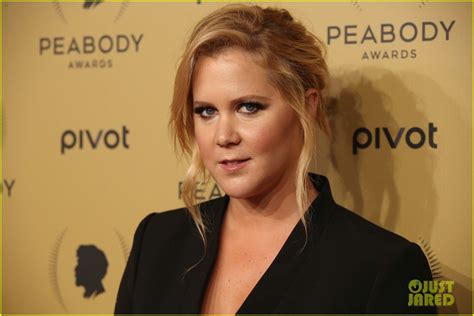 Amy Schumer Talks Married Life And Disses Kanye West In Saturday Night