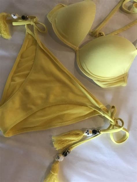 Mega schönes Bikini gelb Details Gebraucht in Rothrist für CHF mit Lieferung auf Ricardo