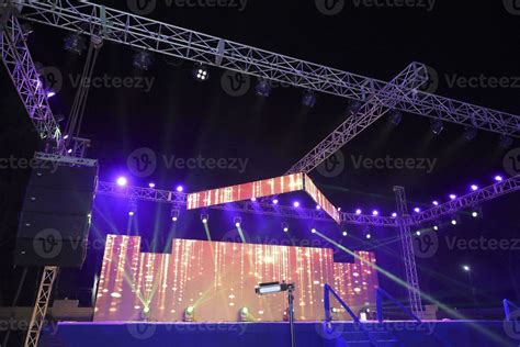 Multiple Spotlights On A Theatre Stage Lighting Rig 36375605 Stock