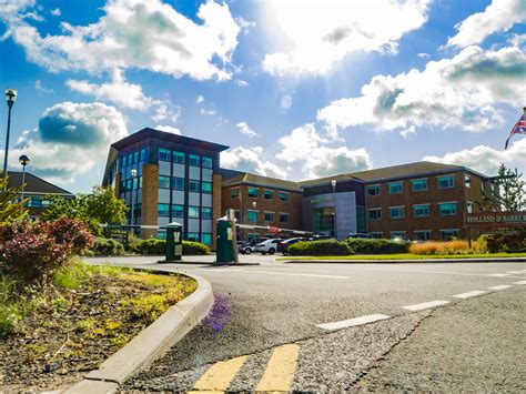 Holland And Barrett Headquarters Nuneaton Case Studies Deeley Group