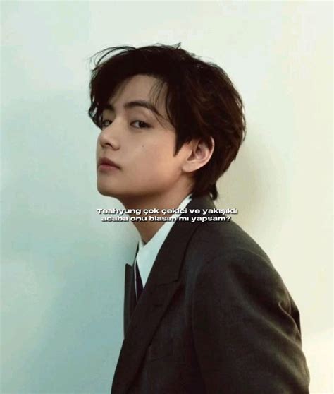 Pin By Thyv On Sizin Pinleriniz Kim Taehyung Taehyung Vogue Korea