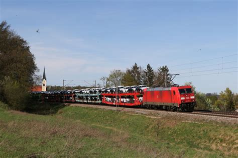 185 512 1 fährt am 16 Juli 2012 um 9 36 Uhr mit einem Güterzug durch