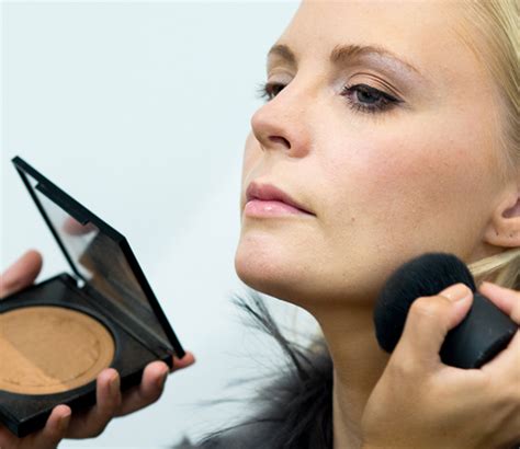 How To De Beautygeheimen Achter Een Geslaagde Nude Look ELLE Be