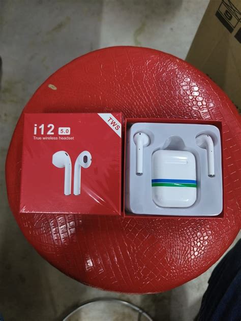 I12 TWS V5 0 Double Earphones Sports Wireless Bluetooth Headset White